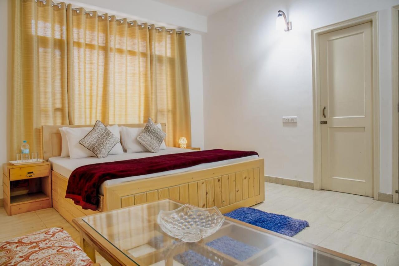 The Western Heights I Serviced Apartments I Pvt Balcony I Lift I Peacefull Area I Family Accomodation I Kasauli I By Exotic Stays المظهر الخارجي الصورة