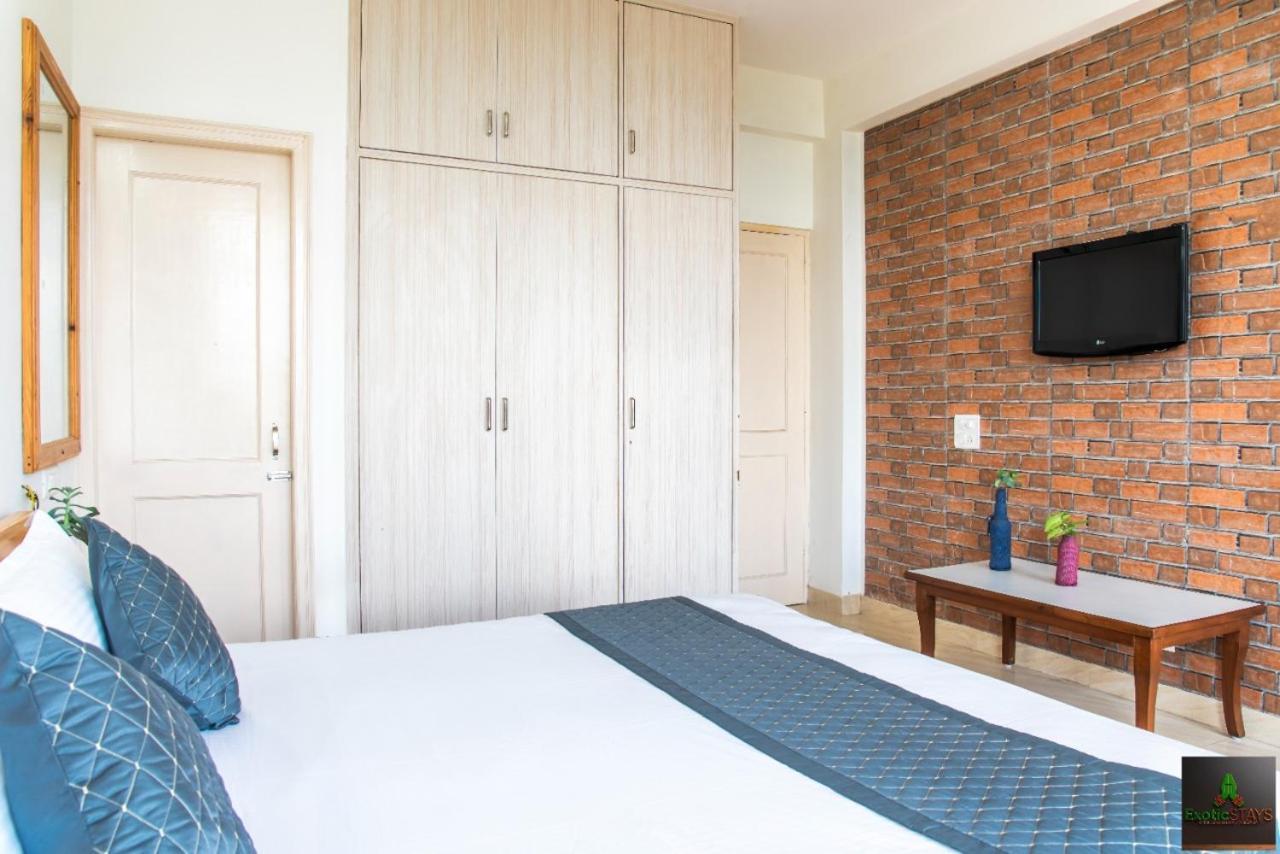 The Western Heights I Serviced Apartments I Pvt Balcony I Lift I Peacefull Area I Family Accomodation I Kasauli I By Exotic Stays المظهر الخارجي الصورة