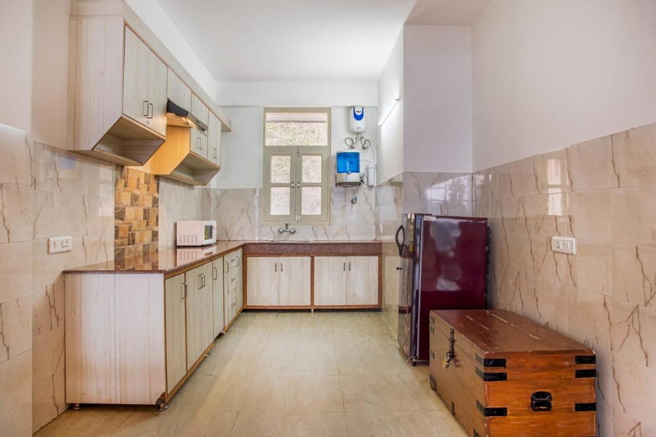 The Western Heights I Serviced Apartments I Pvt Balcony I Lift I Peacefull Area I Family Accomodation I Kasauli I By Exotic Stays المظهر الخارجي الصورة
