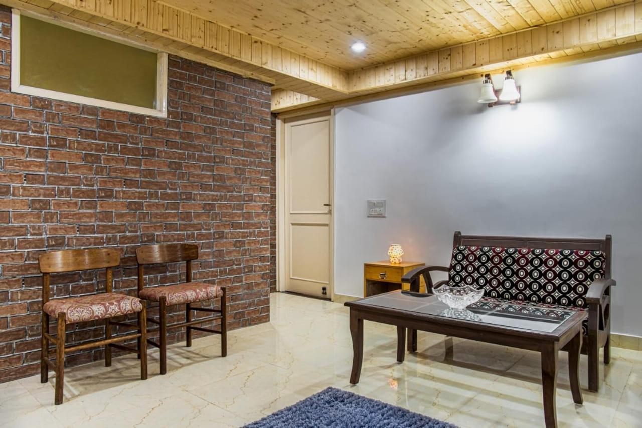The Western Heights I Serviced Apartments I Pvt Balcony I Lift I Peacefull Area I Family Accomodation I Kasauli I By Exotic Stays المظهر الخارجي الصورة