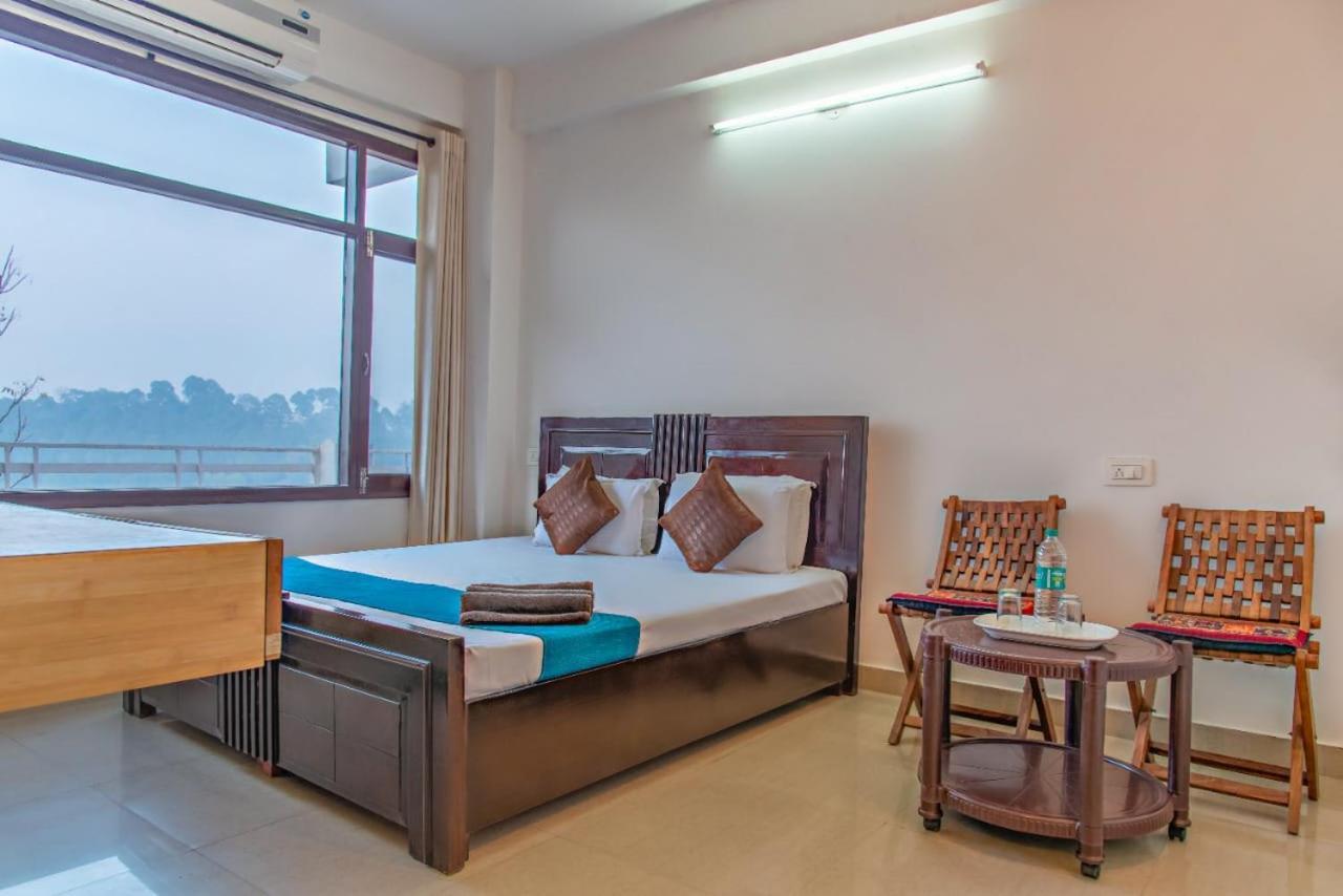 The Western Heights I Serviced Apartments I Pvt Balcony I Lift I Peacefull Area I Family Accomodation I Kasauli I By Exotic Stays المظهر الخارجي الصورة