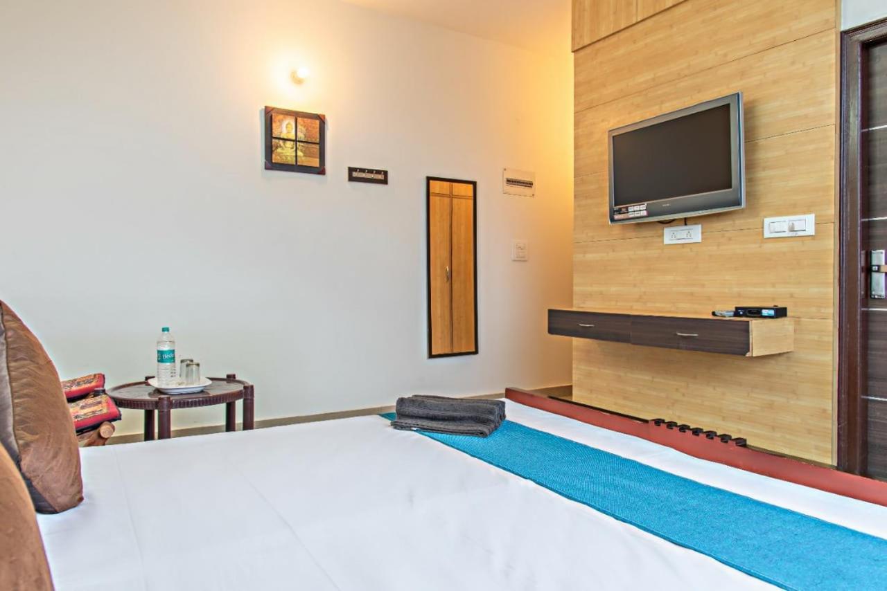 The Western Heights I Serviced Apartments I Pvt Balcony I Lift I Peacefull Area I Family Accomodation I Kasauli I By Exotic Stays المظهر الخارجي الصورة